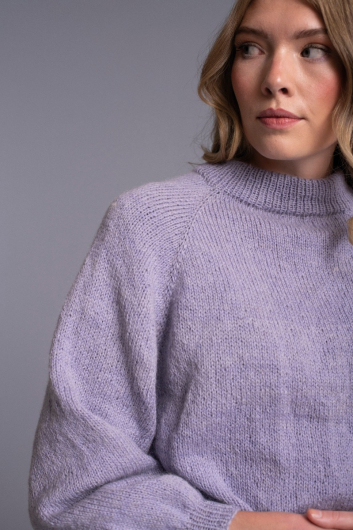 Makkelijke trui met hoge hals 