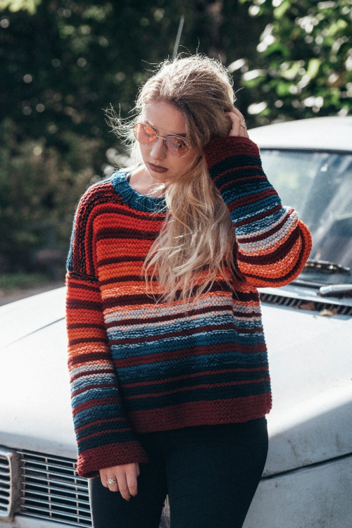 Damestrui gebreid met ribbelsteek met streepjes 